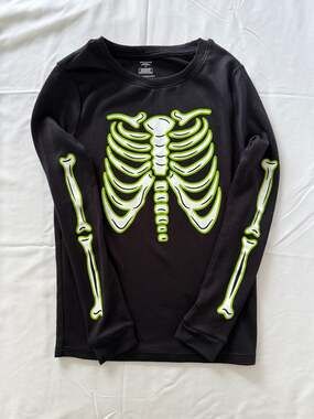 DreamLife Kids Glow in the Dark Skeleton 2-Piece Halloween Pajama Set Size 10